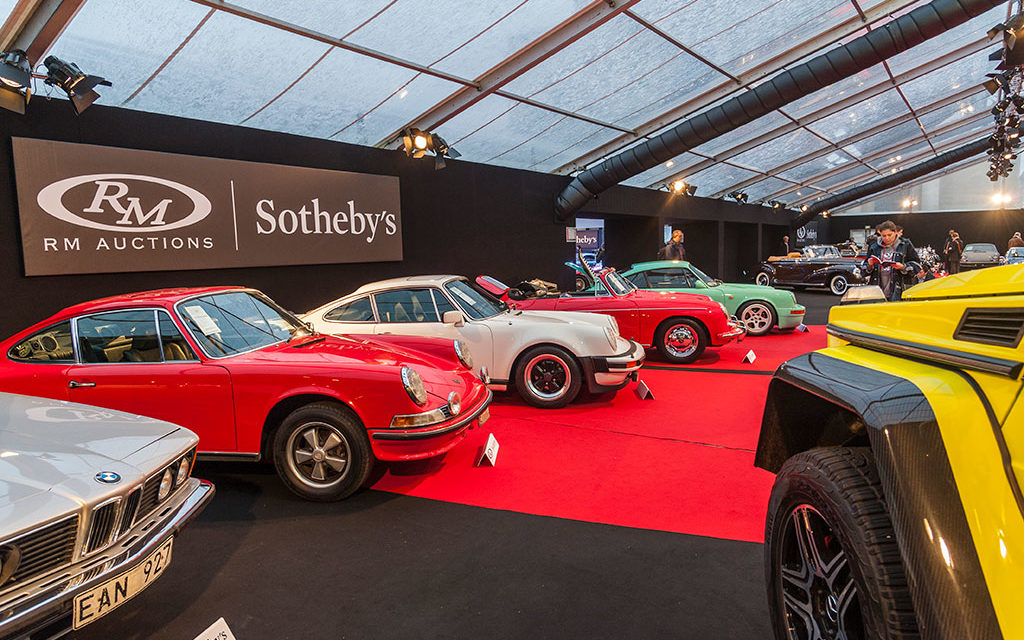 RM Sotheby’s, place Vauban sous la neige parisienne