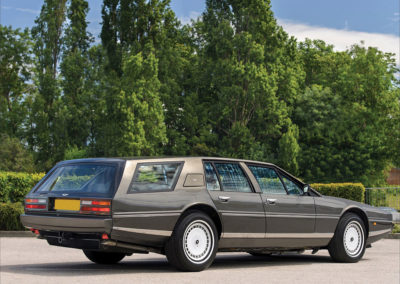 1987 Aston Martin Lagonda Shooting Brake vue trois quart arrière droit