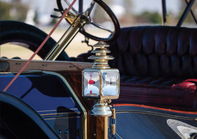 1908 Oldsmobile Limited Prototype détail de l'éclairage - Hershey Auction.