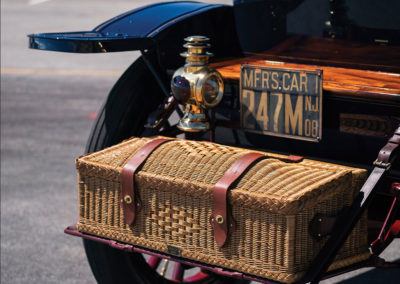 1908 Oldsmobile Limited Prototype encore une malle en osier - Hershey Auction.