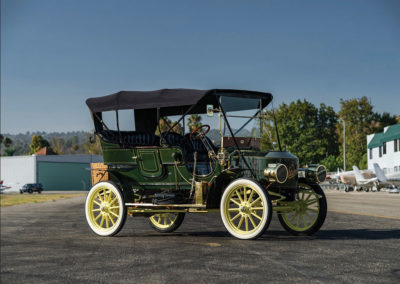 1908 Stanley Model M Five-Passenger Touring vue trois quarts avant droit - Hershey Auction.