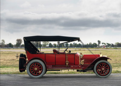 1912 Locomobile Model 48 M Five-Passenger Torpedo une carrosserie pas très aérodynamique - Hershey Auction.