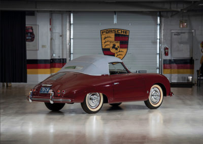 1952 Porsche 356 Cabriolet Gläser vue de trois quarts arrière droit capote en place - Taj Ma Garaj.