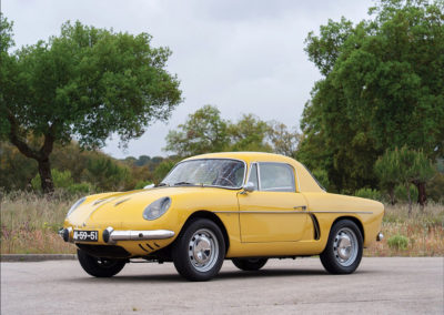 1963 Willys Interlagos Coupé vue trois quarts avant gauche - The Saragga Collection