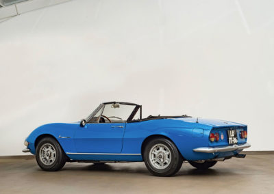 1967 Fiat Dino Spider by Pininfarina vue trois quarts arrière gauche - The Saragga Collection