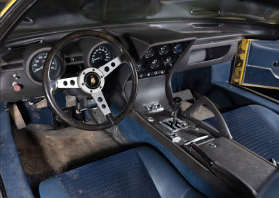 1969 Lamborghini Miura P 400 S par Bertone l'intérieur nécessite un bon coup d'aspirateur et de polish - London Auction