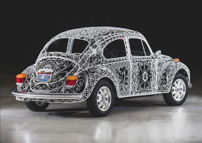 1970 Volkswagen Beetle Casa Linda Lace by Rafael Esparza vue trois quarts arrière droit - Taj Ma Garaj.