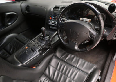 1995 Mazda RX-7 SP Coupé vue intérieure.