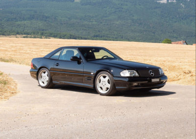 1999 Mercedes-Benz SL 73 AMG vue trois quarts avant droit - London Auction