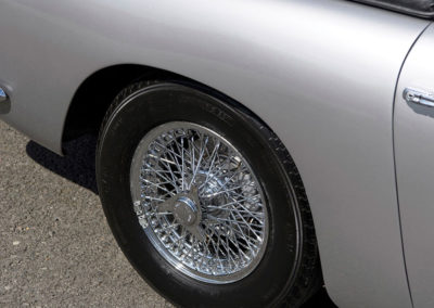1968 Aston Martin DB6 Volante les roues fils intemporelles.