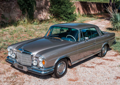 1970 Mercedes-Benz 280 SE 3,5L coupé.