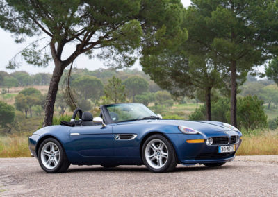 2001 BMW Z8 - Sold for 165 600.