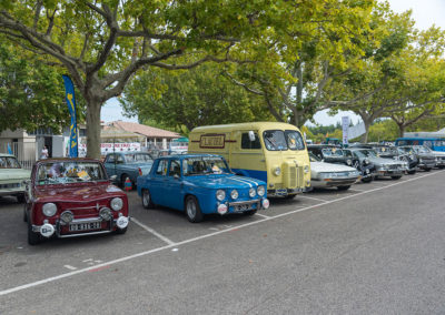 Renault R8 Gordini, Peugeot D3, SM, Traction et Jaguar