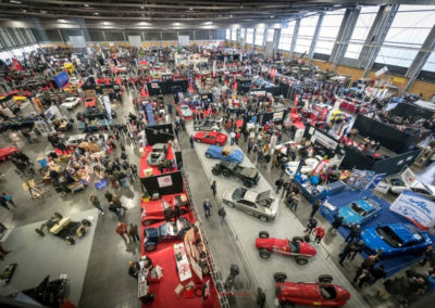 Vue d'ensemble du Salon et de ses divers stands à Historic Auto.