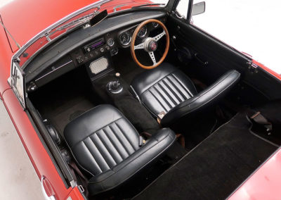 1963 MGB Mk1 Series 1 Roadster vue intérieure estimation AUD 16,000-20,000.