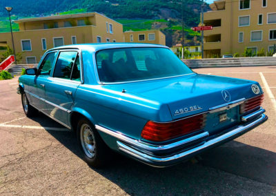 1976 Mercedes-Benz 450 SEL en comparaison de la 450 SEL 6.9.