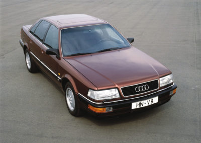 1991 Audi V8 en concurrence avec la Mercedes-Benz 560 SEL.