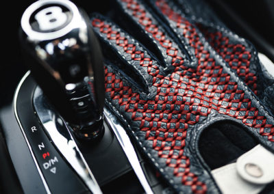 Bespoke Driving Gloves DarkBlue Red Ivory - Console Bentley.