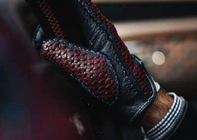 Bespoke Driving Gloves DarkBlue Red Ivory - harmonie tressage gant volant.