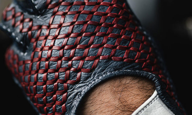 The Outlierman | Nouvelles combinaisons de couleurs pour gants de conduite