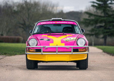 1975 Porsche 911 Carrera MFI Safari Rally Car face avant.