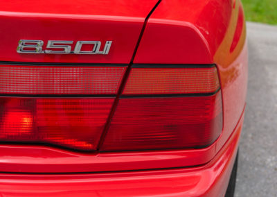1992 BMW 850i le sigle ne dit pas qu'il s'agit d'un V12.
