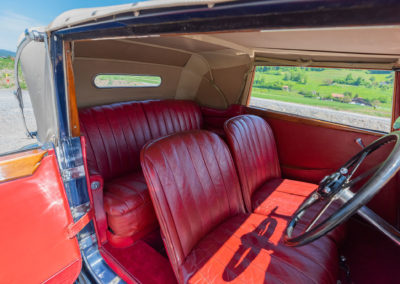 1934 Bentley 3.5-Litre Drophead Coupé - 4 à 5 personnes peuvent prendre place à son bord - Enchères au Swiss Classic World.