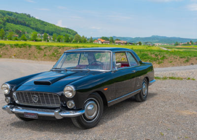 1963 Lancia Flaminia 3B - La ligne est l'oeuvre de Pininfarina - Enchères au Swiss Classic World.