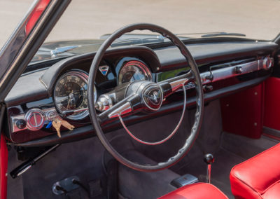 1963 Lancia Flaminia 3B - Le tableau de bord regroupe toutes les informations - Enchères au Swiss Classic World