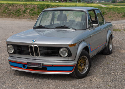 1974 BMW 2002 Turbo - le dessin de la série 02 est l'oeuvre de l'italien Michelotti - Enchères au Swiss Classic World.