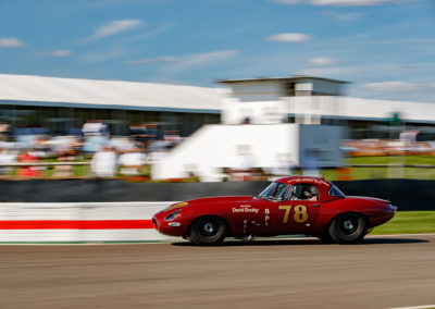 1961 Jaguar E-Type 3.8-Litre Series I Competition – châssis N° 875073 qui remporta 15 victoires au Sports Car Club of America SCCA – Gooding à Rétromobile.