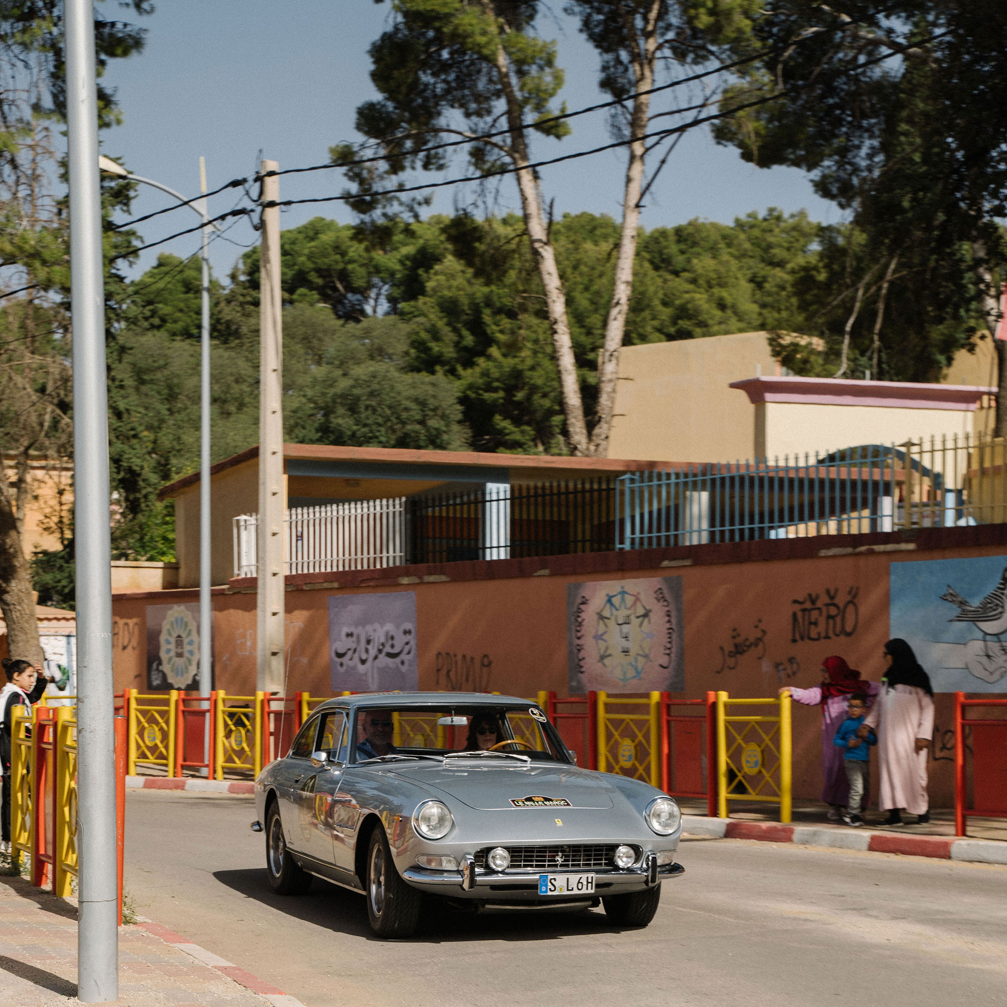 Le circuit propose de découvrir les quartiers des villes traversées – Mille Maroc Classic Rallye 2023.