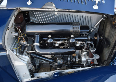 1935 Bentley 3.5-Litre Sport Saloon – Le moteur de 3669 cm³ développe 110 chevaux et est associé à une boîte à 4 rapports - Véhicules d'Exception.