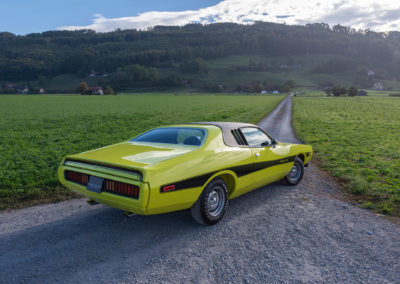 1973 Dodge Charger SE 5.2-Litre – Un gros bébé de 5m40 de long et 1m95 de large pour presque 1700 kg.