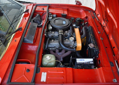 1974 Fiat 124 CC Sport Coupé 1600 – Le moteur de 1592 cm³ développe 108 chevaux, associé à une boîte à 4 rapports - Véhicules d'Exception.