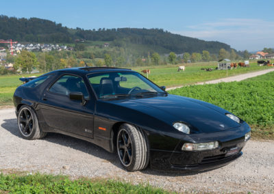 1991 Porsche 928 S4 Techart Heritage – Une ligne très basse pour ce coupé haute performance à moteur avant - V8.