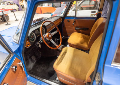 Alfa Romeo Giulia 1600 Super – Intérieur en tissu dont l’état est proche du neuf.