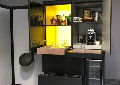 Espace Luxe et convivialité INTEAM™ meuble bar ©inteamgarage.