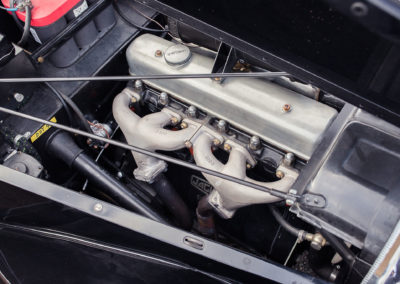 1949 Jaguar MK V – moteur de 2664 cm³ avec boîte à quatre rapports.