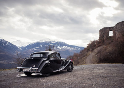 1949 Jaguar MK V – un dessin tout en courbe du plus bel effet.