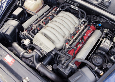 2001 Maserati 3200 GT – moteur V8 biturbo de 3217 cm³ développant 370 chevaux.
