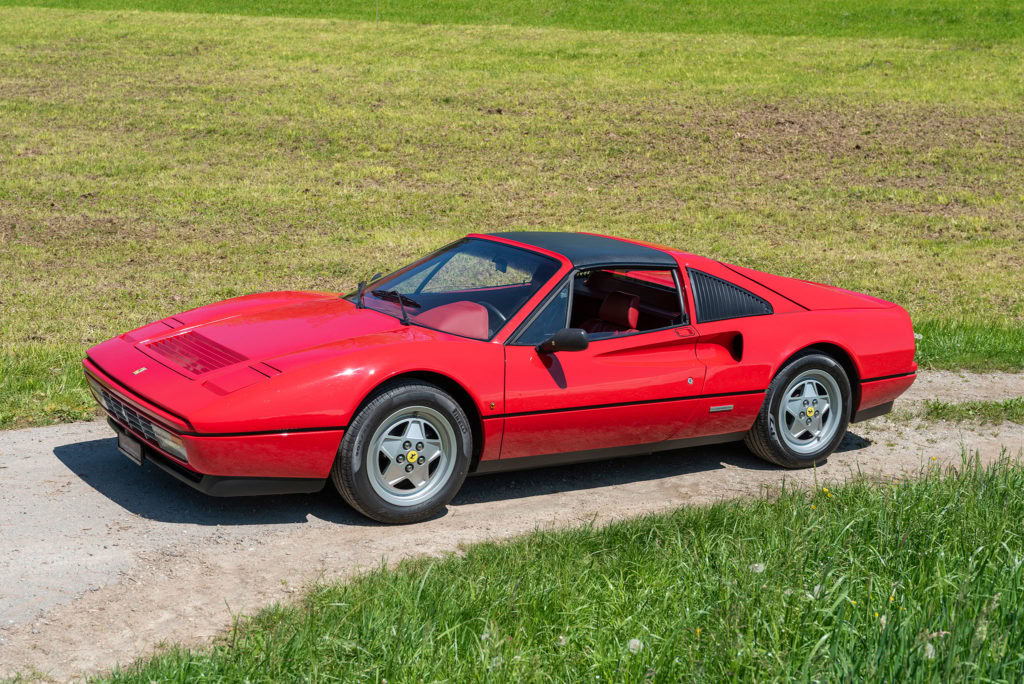photo FERRARI 328 GTB coupé 1985