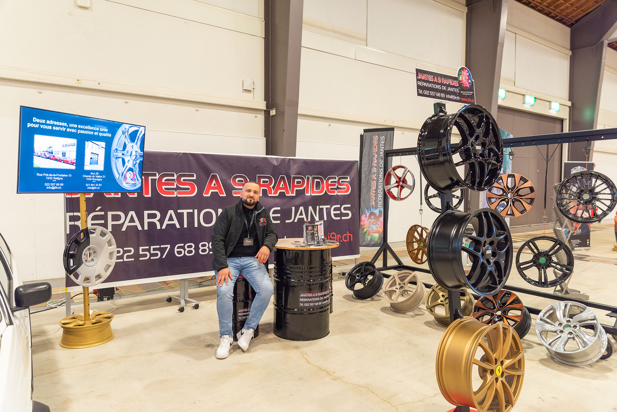 Nous remercions le chef d’atelier de Satigny de nous avoir présenté les produits proposés par Jantes à 9 Rapides – Salon Romand Vintage Motors 2025.