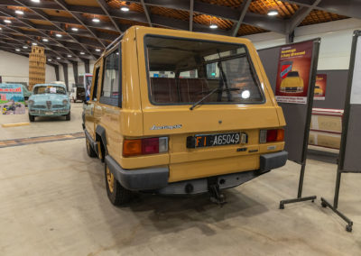 Quel est ce curieux 4x4 Moretti ? Basé sur le Fiat Campagnola, son habitacle propose 8 places – Salon Romand Vintage Motors 2025.