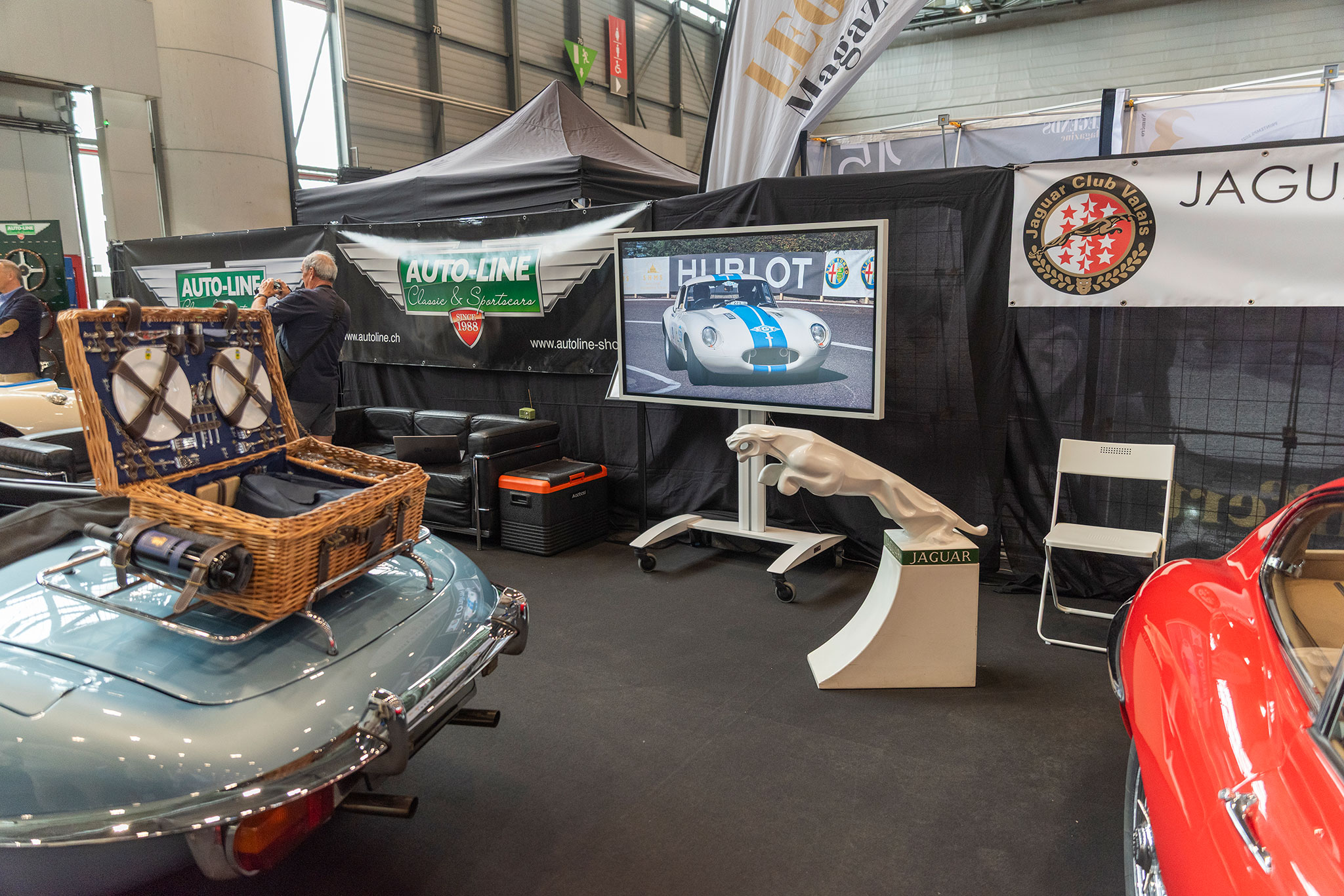 De la recherche et des détails qui font du stand Autoline l’un des deux plus beaux à Swiss Retro Mecanika 2025.