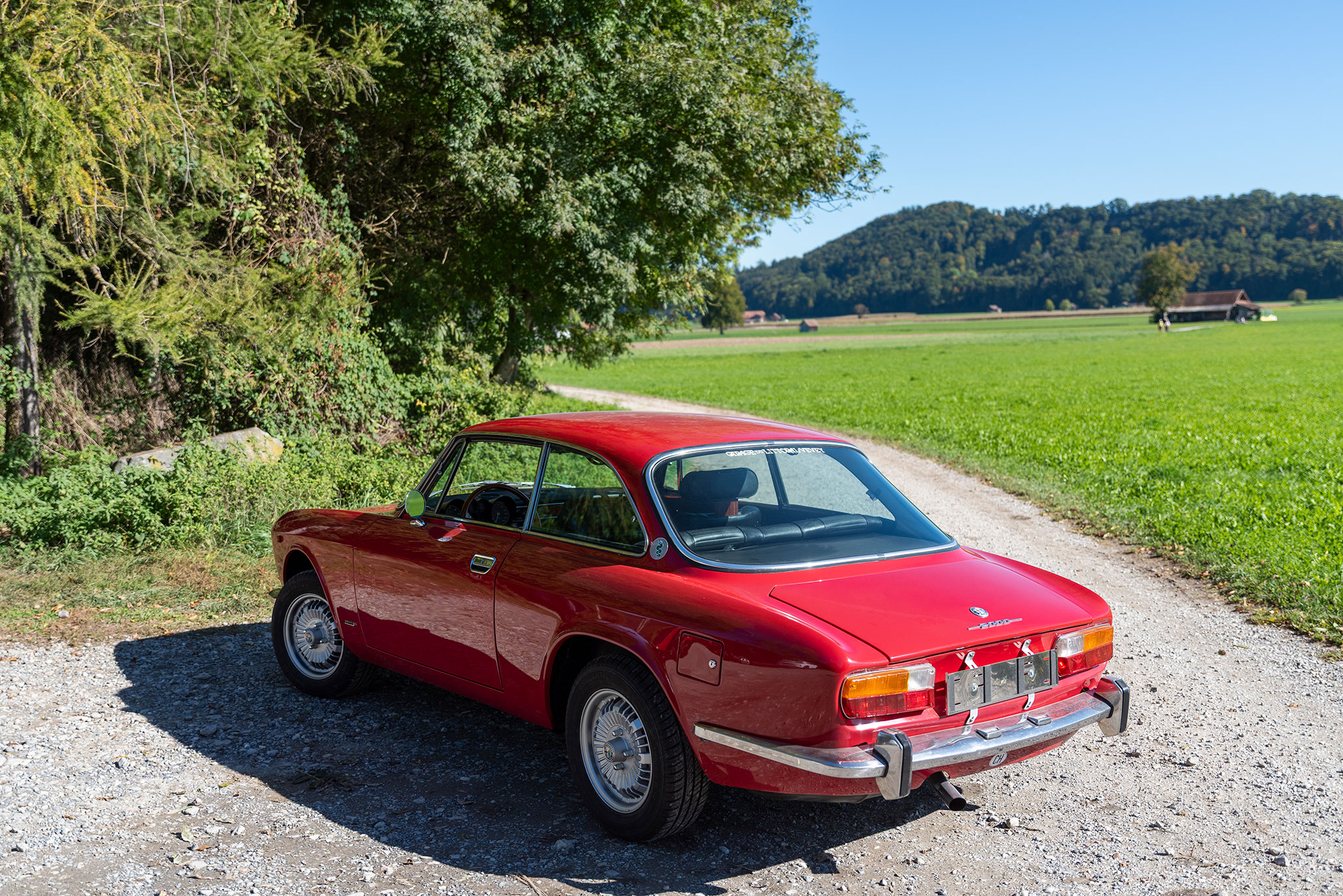 Ne pas laisser au hasard son entretien et surtout ne pas tirer dessus avant que le moteur soit en température – Alfa Romeo GTV 2000.